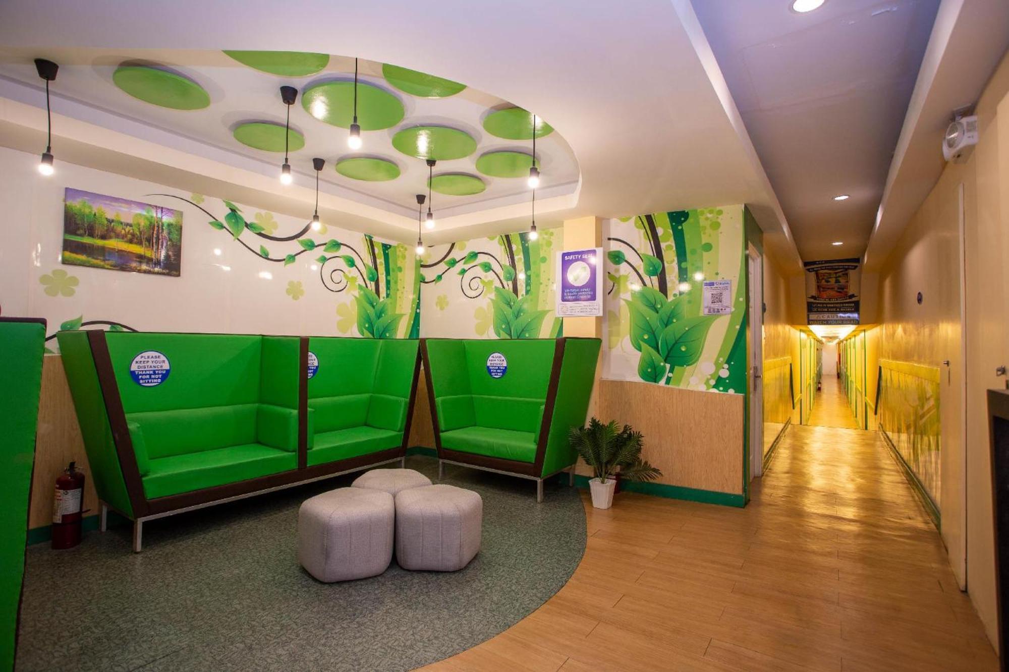 Hotel Dreamworld Las Piñas Екстериор снимка